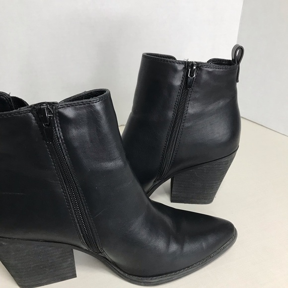 Naturalizer Soul Classic Black Chelsea Heeled Booties Size 8.5M - Picture 5 of 8